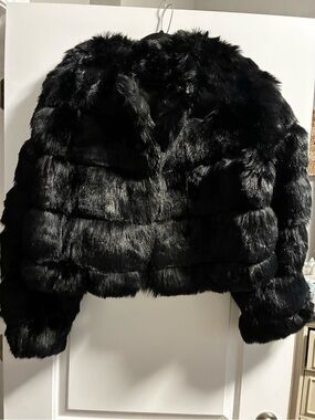 Fashion Nova Black Faux Fur Cropped Teddy Jacket